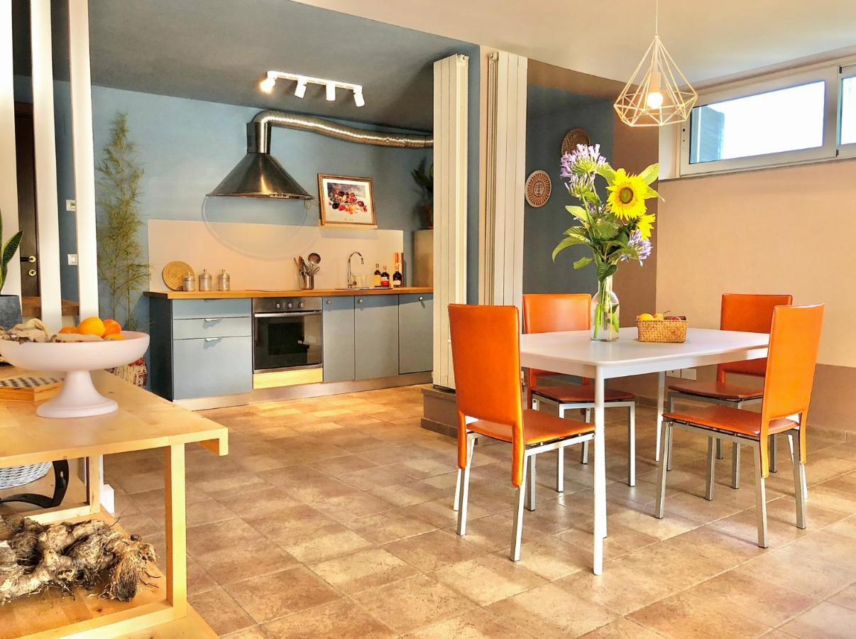 Blue Apricot Apartment Con Jacuzzi Montesilvano Luaran gambar