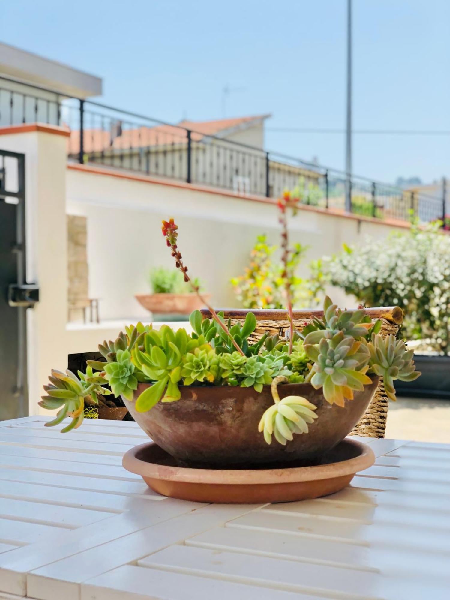 Blue Apricot Apartment Con Jacuzzi Montesilvano Luaran gambar